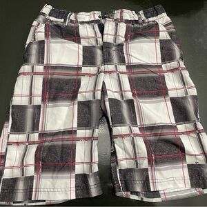 Zero Xposur swim trunks. Black and white shorts size kids large 14-16.